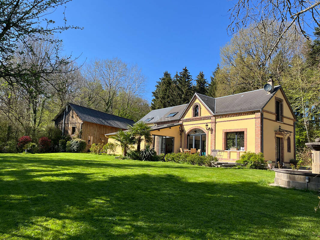 Maison à SAINTE-GAUBURGE-SAINTE-COLOMBE