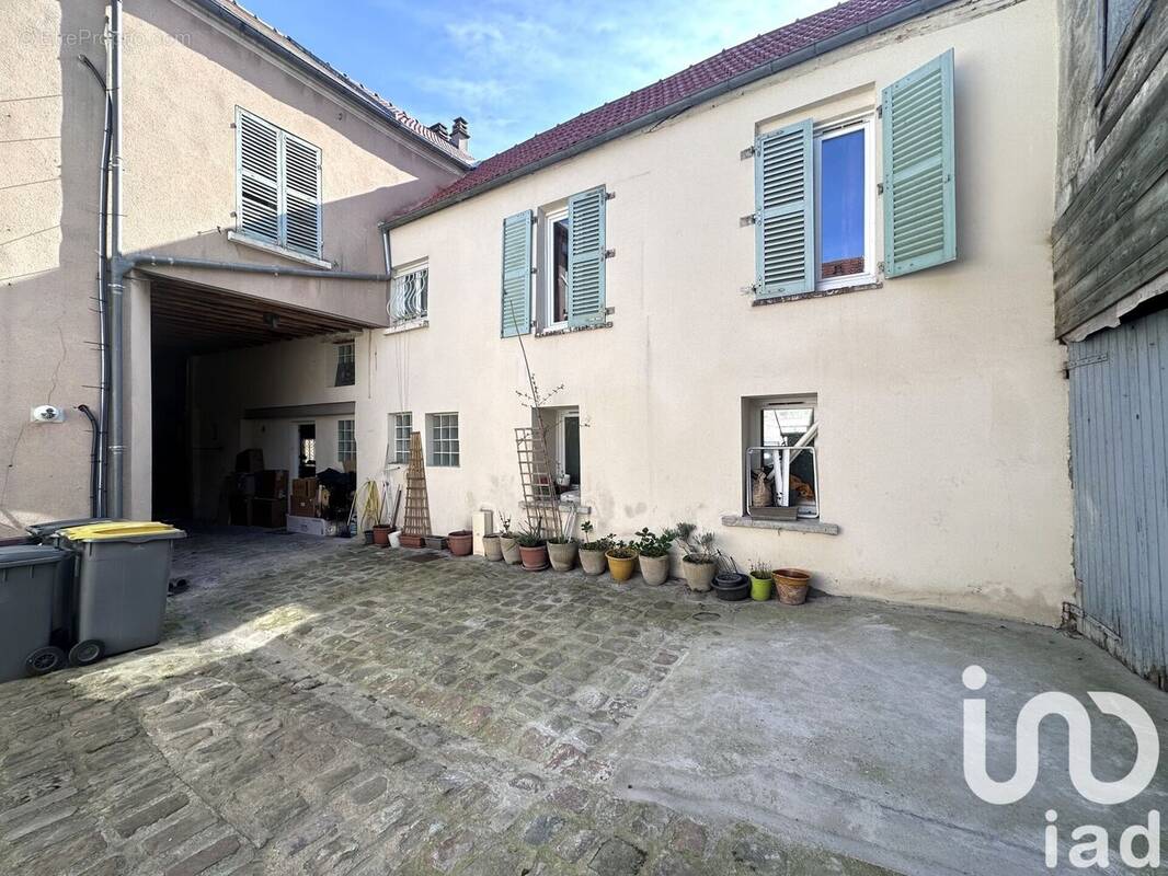 Photo 1 - Maison à SARCELLES
