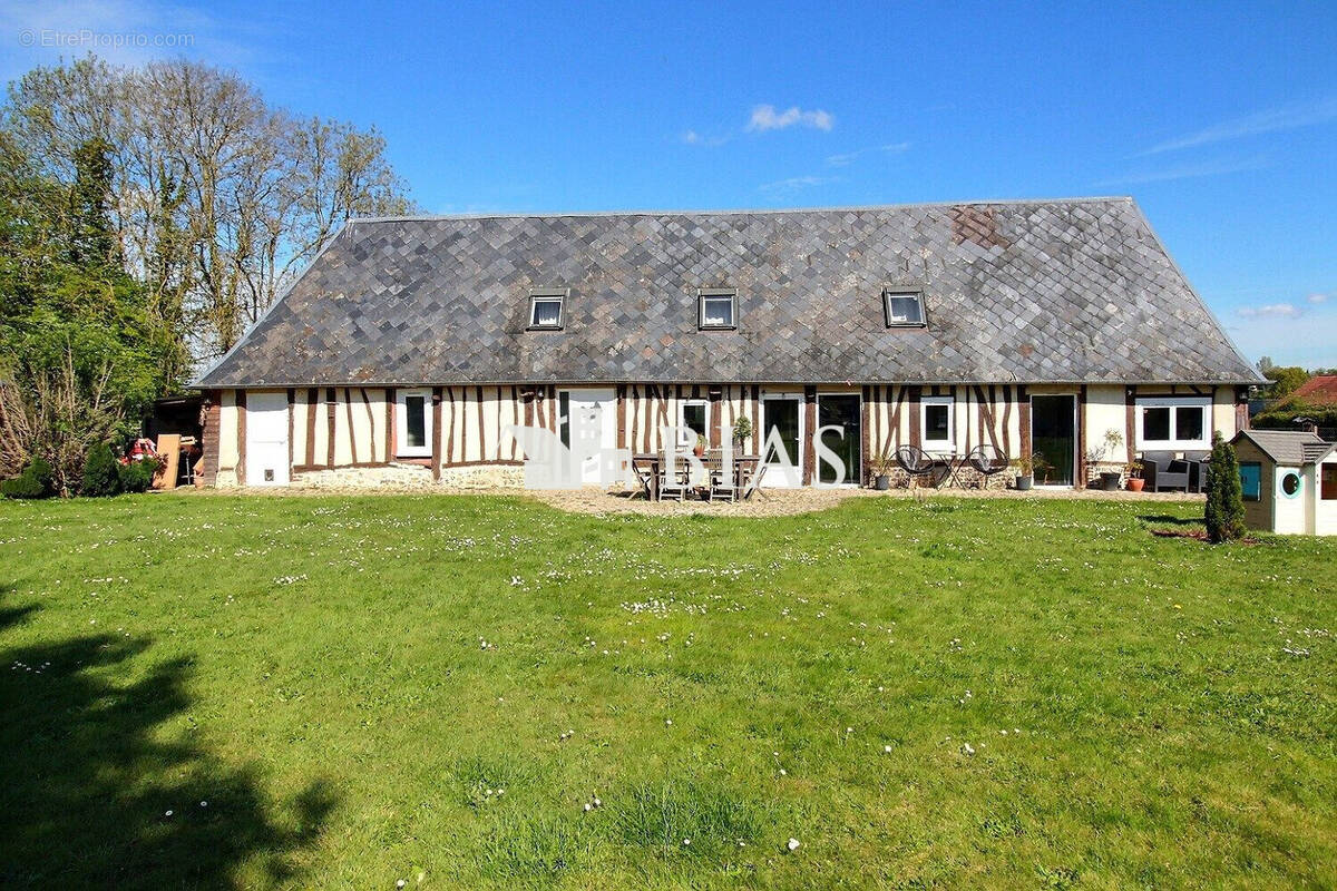 Maison à BOURG-ACHARD