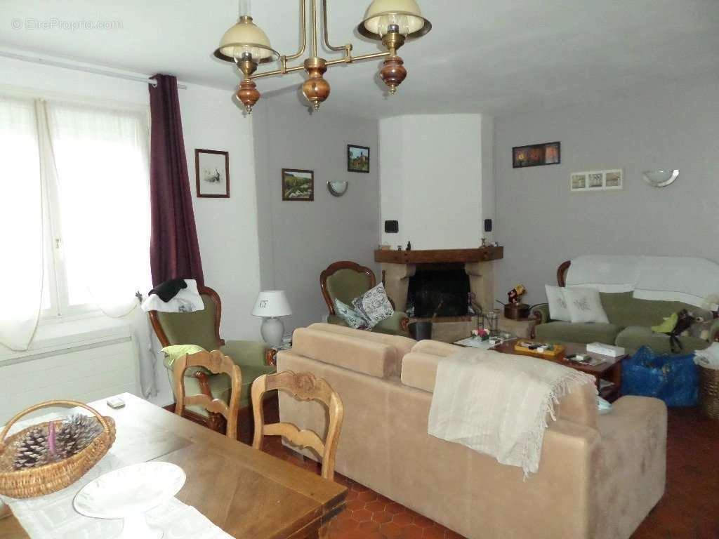 Maison à LATHUS-SAINT-REMY