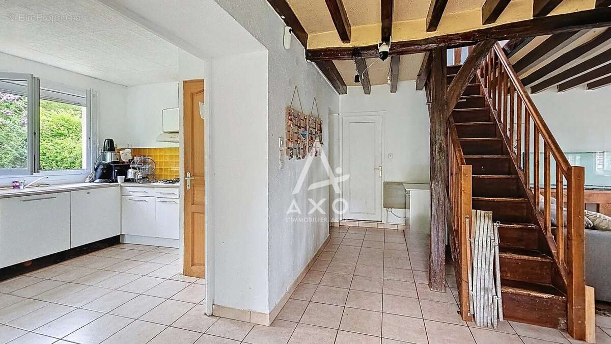 Maison à LA CHAPELLE-SAINT-SEPULCRE