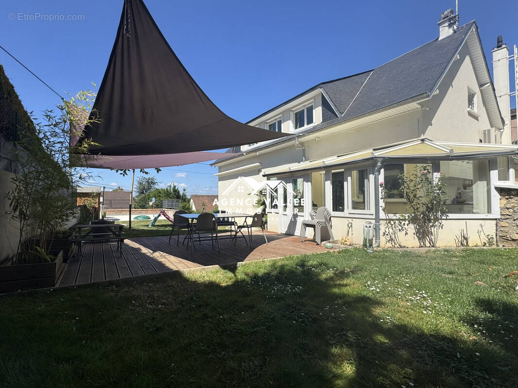 Maison à SAINTRY-SUR-SEINE