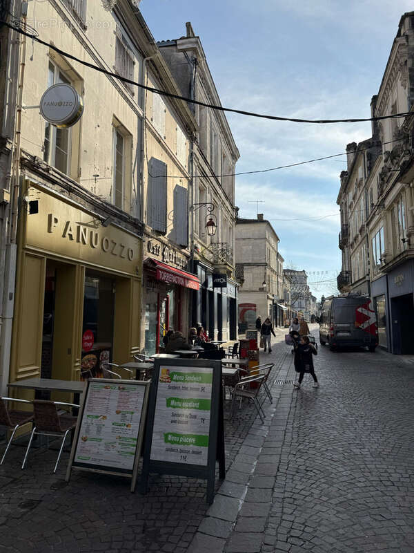 Commerce à COGNAC