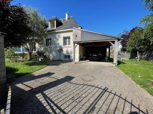 Maison à CHAMBRAY-LES-TOURS