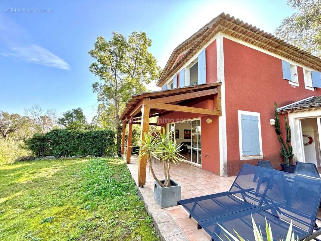 Maison à GRIMAUD