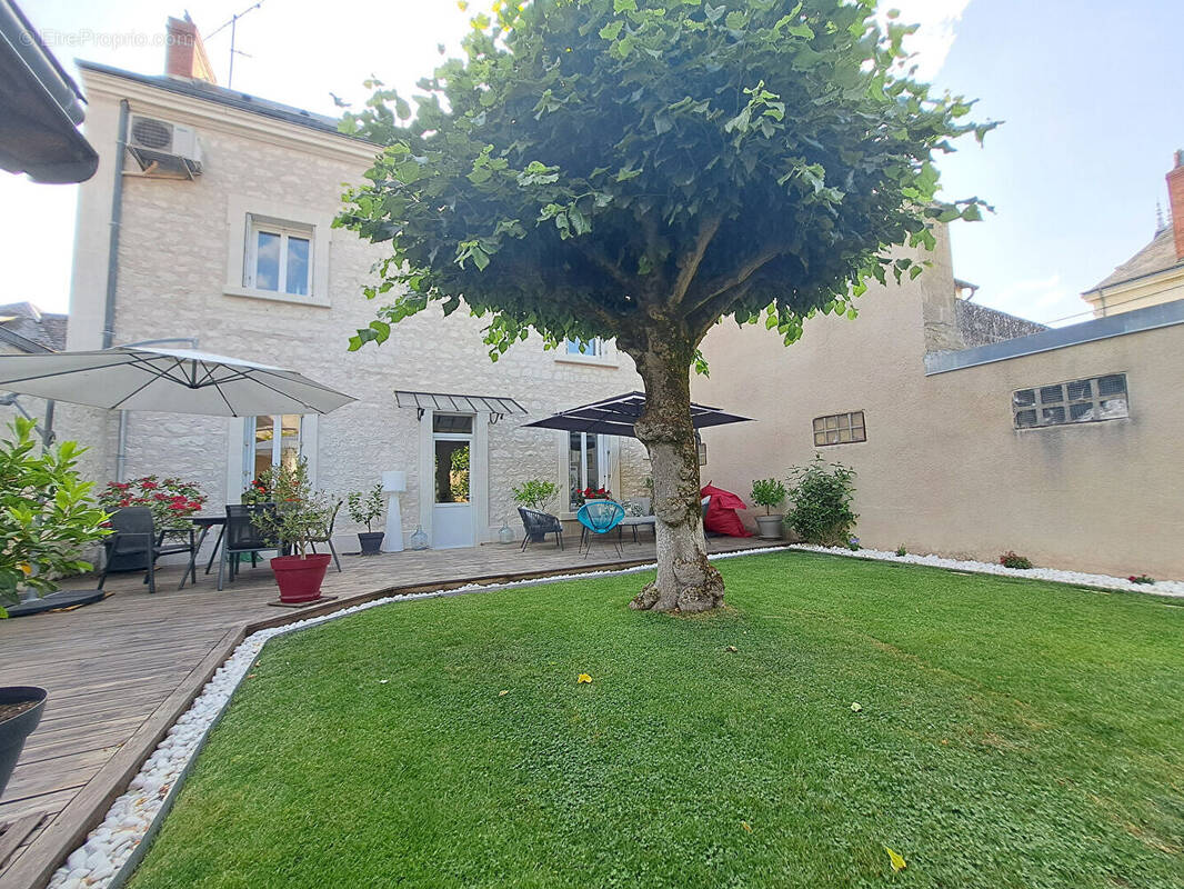 Maison à CHATELLERAULT