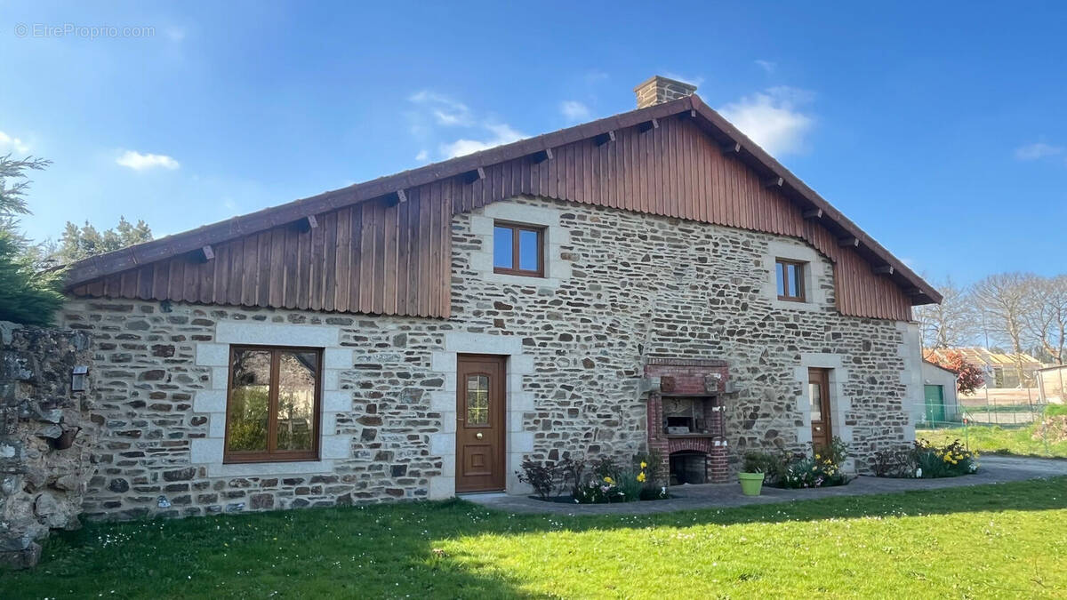 Maison à PARIGNY