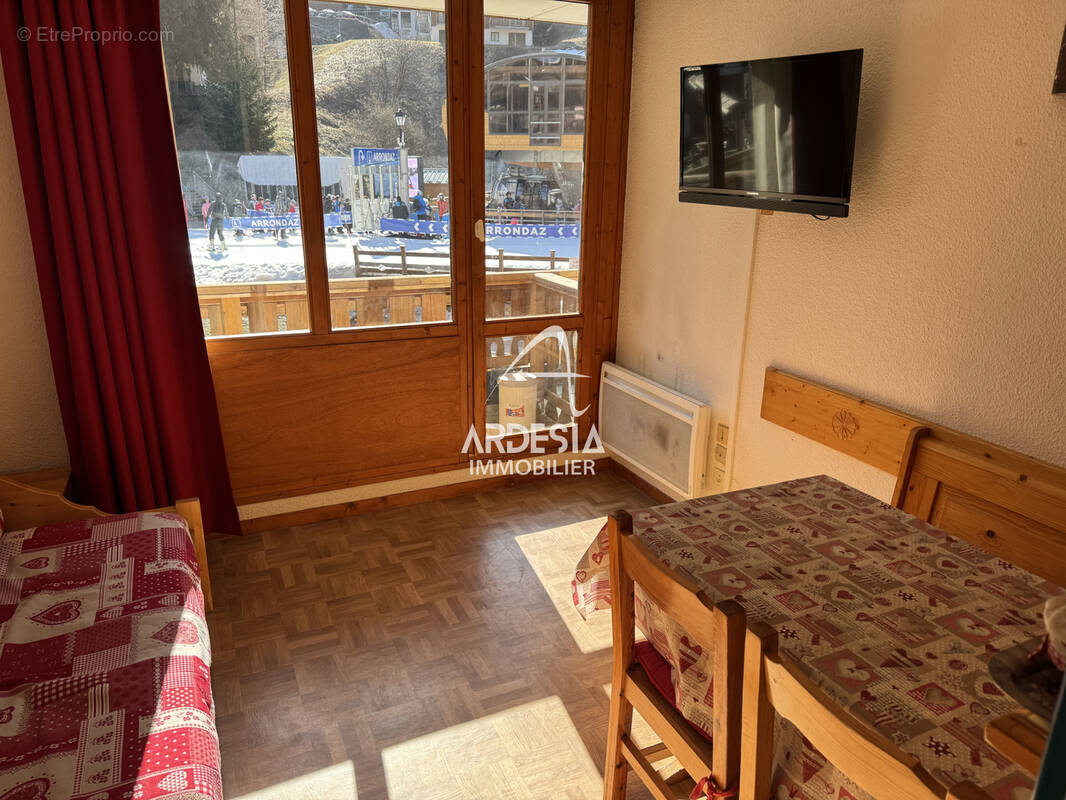 Appartement à AVRIEUX