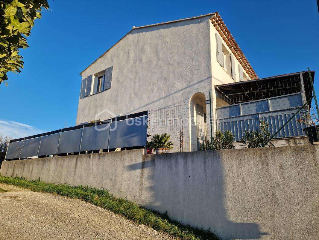 Maison à SAINT-JULIEN