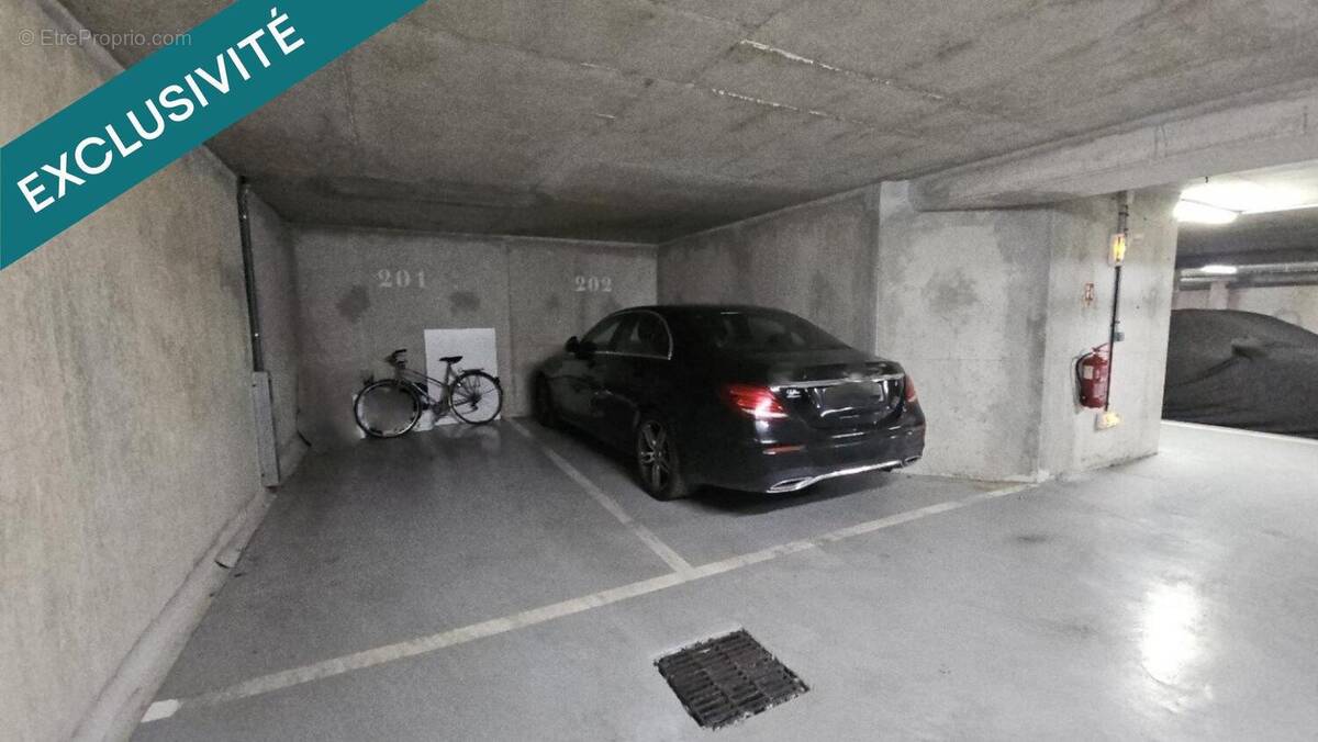 Photo 1 - Parking à LE PRE-SAINT-GERVAIS