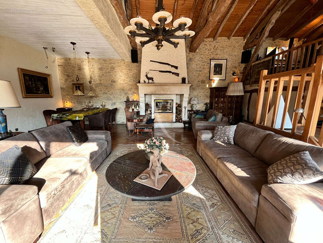 Maison à PRAYSSAC