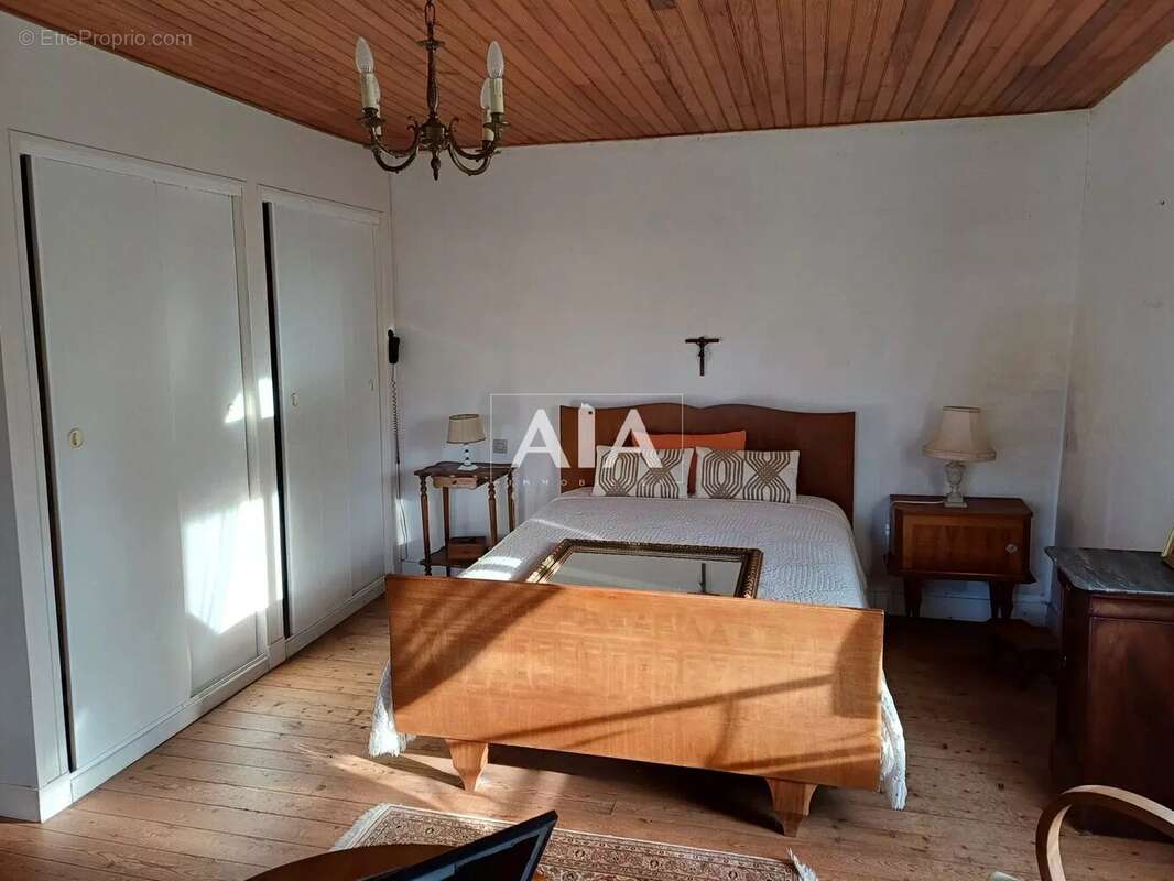 Maison à BENEST