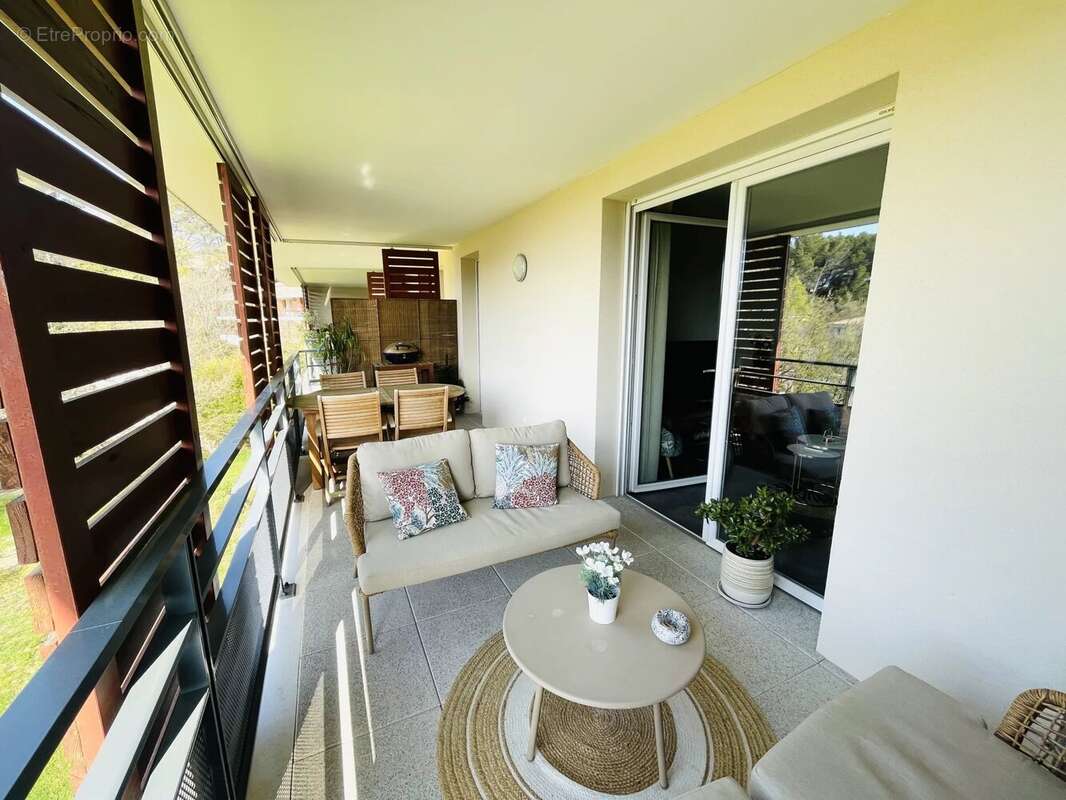 Appartement à VENELLES