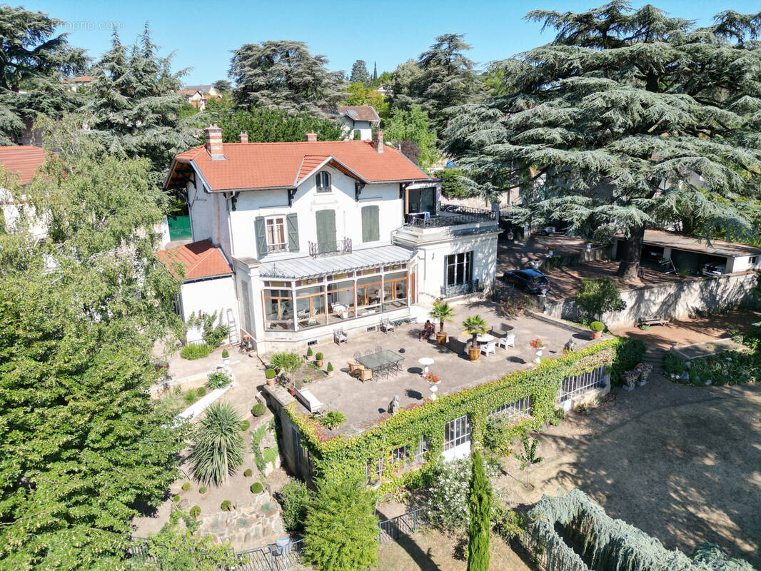 Maison à CALUIRE-ET-CUIRE