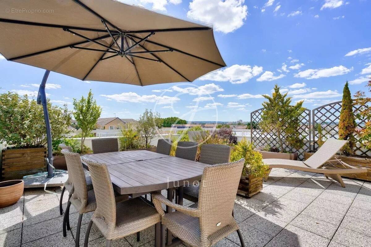 Appartement à CARRIERES-SUR-SEINE