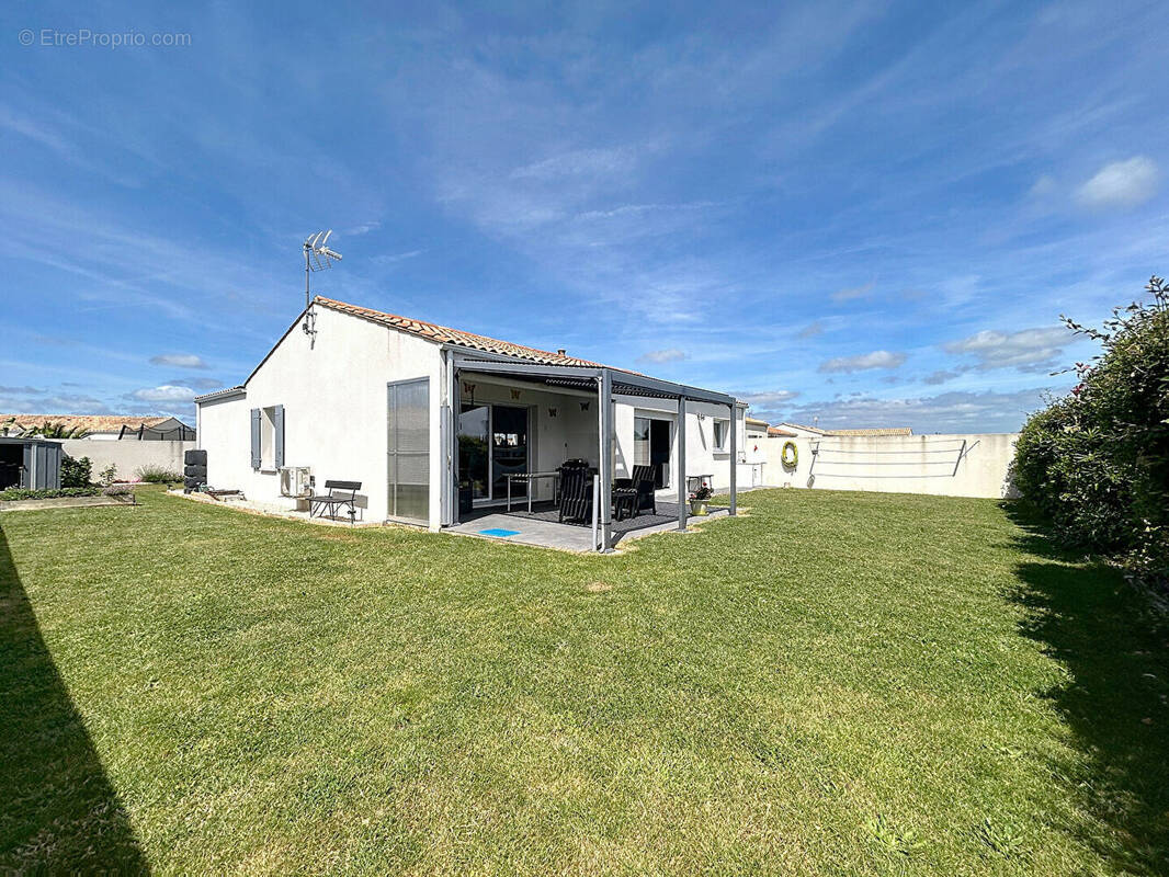 Maison à ECHILLAIS