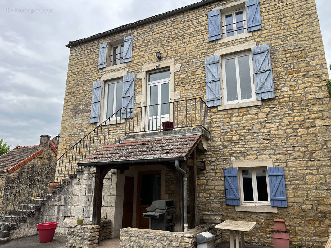 Maison à SANTENAY