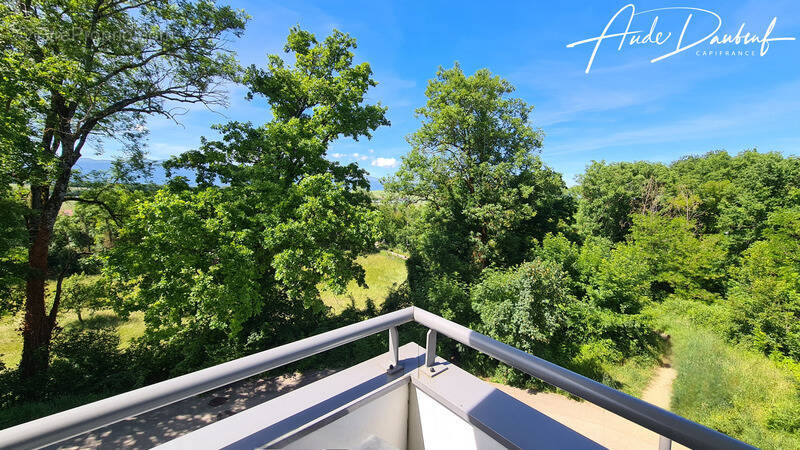 Appartement à SAINT-JULIEN-EN-GENEVOIS