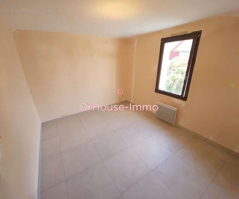 Maison à LOUVIGNE-DU-DESERT