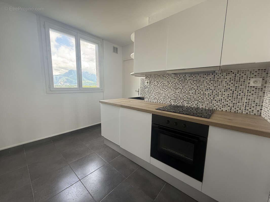 Appartement à FONTAINE