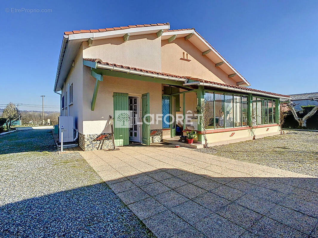 Maison à BRESSOLS