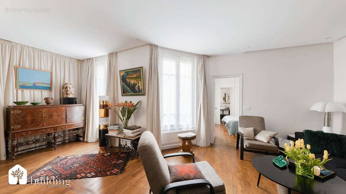 Appartement à LEVALLOIS-PERRET