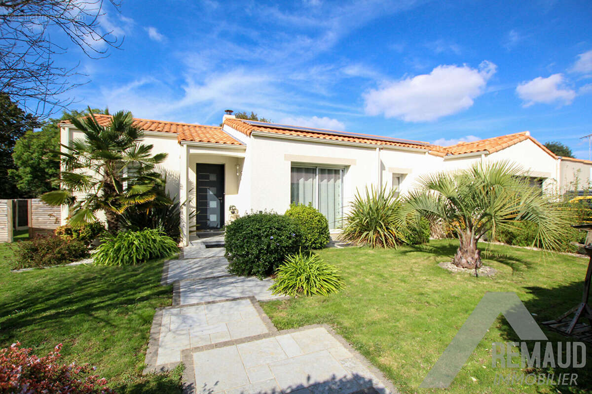 Maison à AIZENAY
