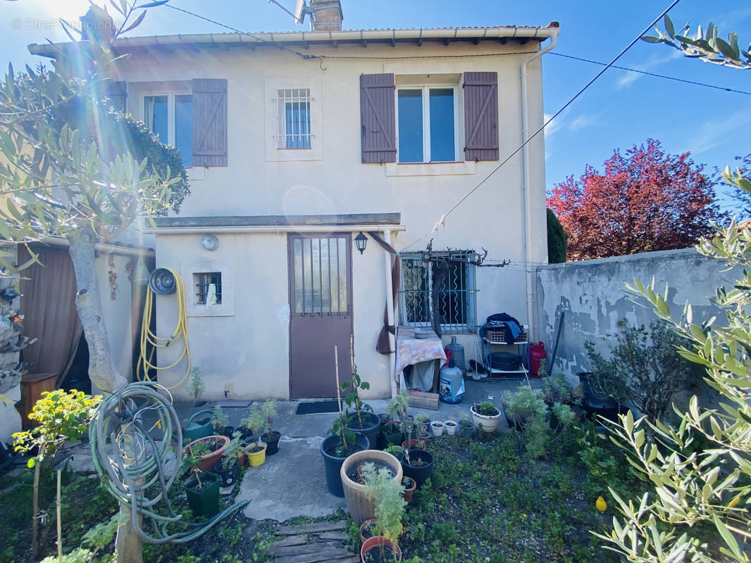 Maison à VILLENEUVE-LES-AVIGNON