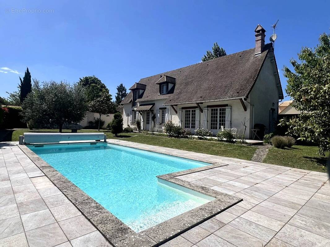 Maison à CHARPONT
