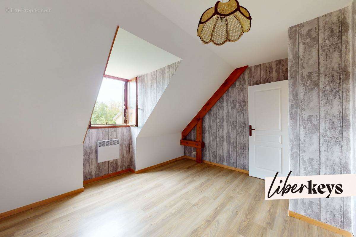 Maison à ANGERVILLE-L&#039;ORCHER