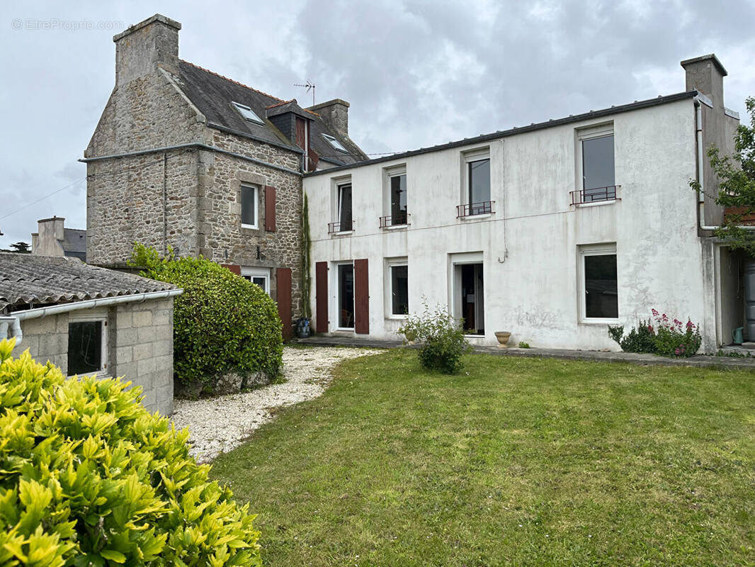 Maison à GUISSENY