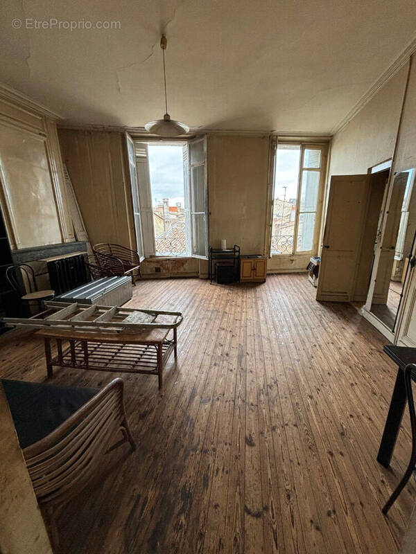 Appartement à BORDEAUX
