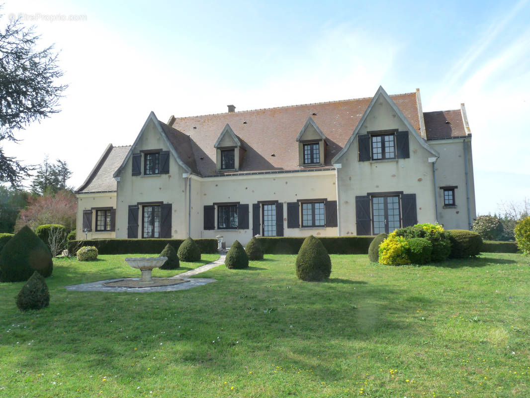 Maison à GIZEUX