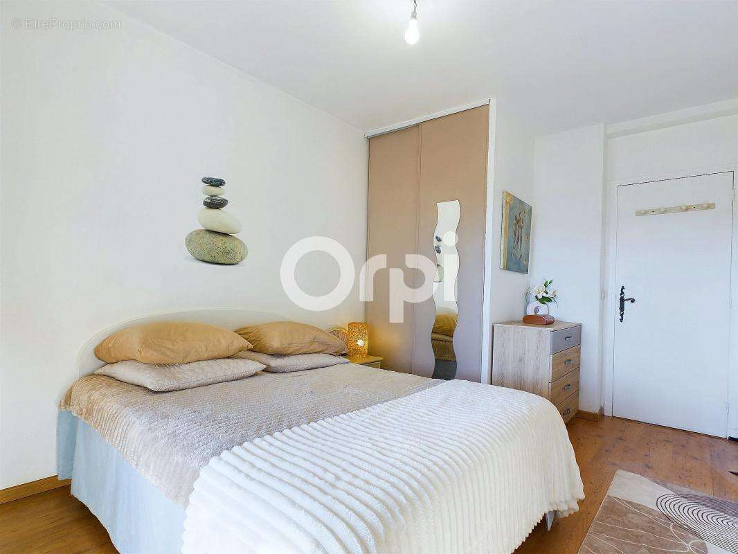 Appartement à MANDELIEU-LA-NAPOULE