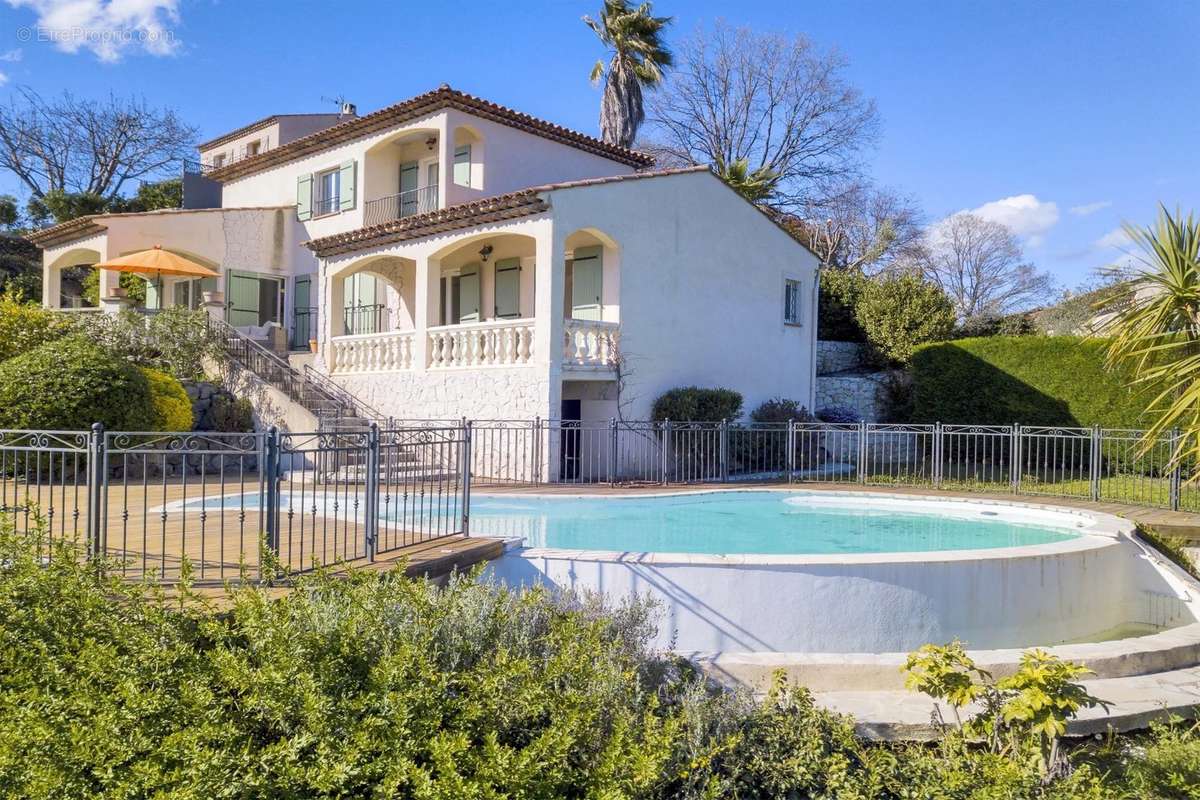 Maison à BIOT