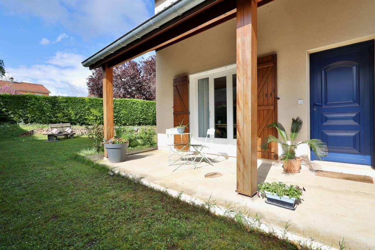 Maison à MARCY-L&#039;ETOILE