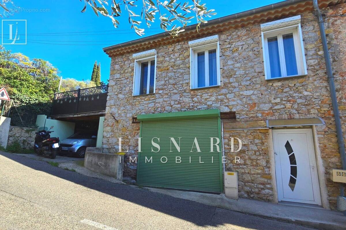 Maison à VALLAURIS