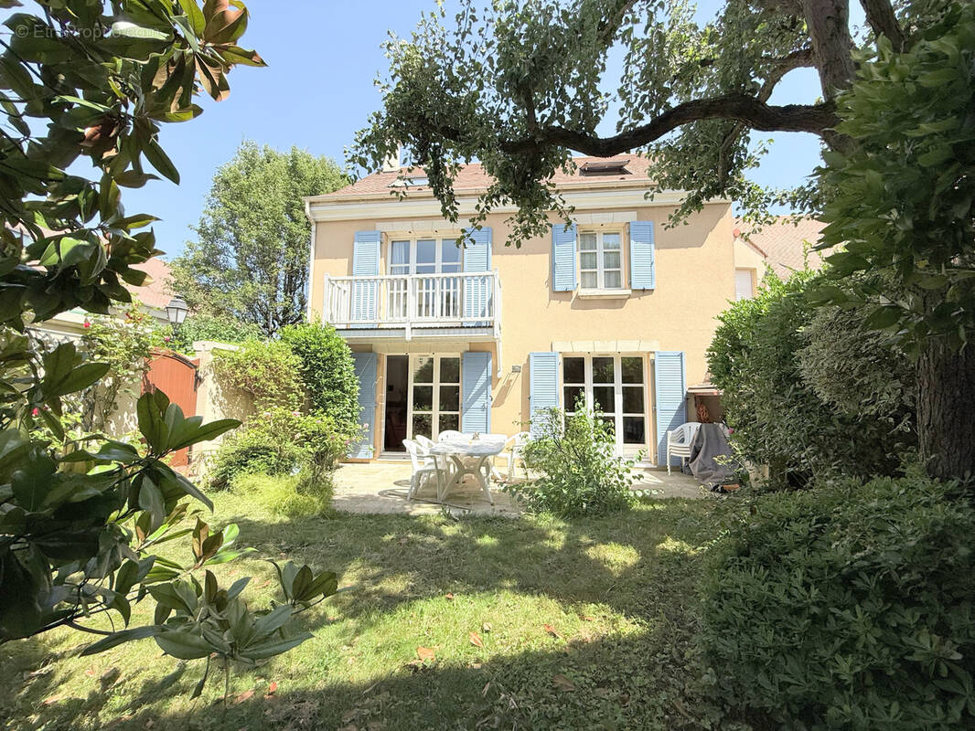 Maison à RUEIL-MALMAISON