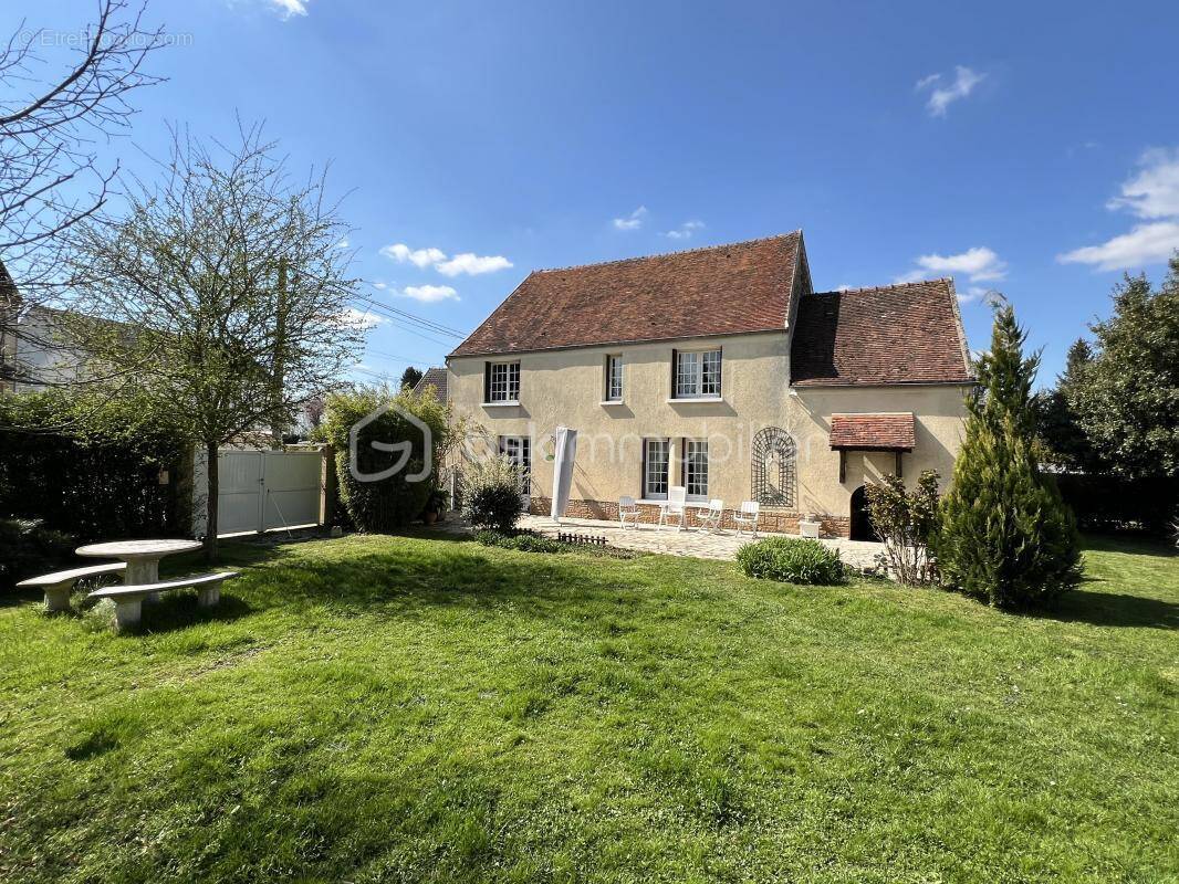 Maison à CHOISY-EN-BRIE