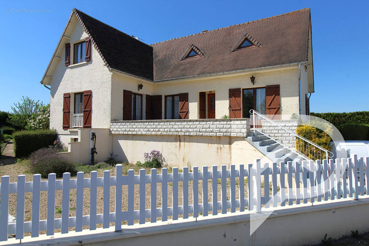 Maison à SAINT-MARTIN-LONGUEAU