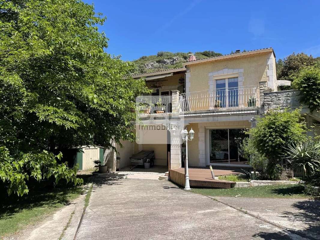 Maison à CHUSCLAN