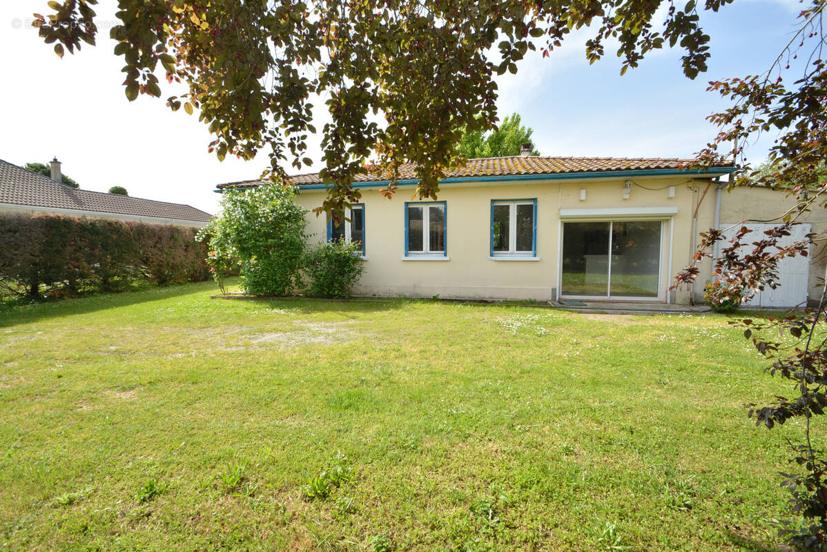 Maison à LE PORGE