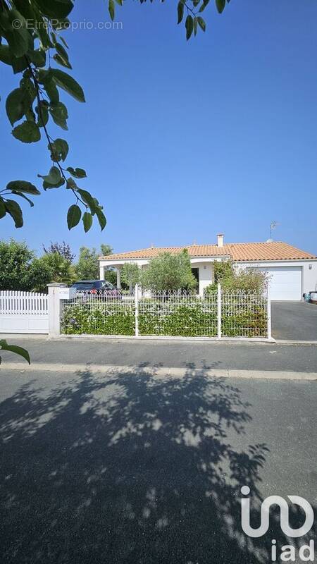 Photo 1 - Maison à SAUJON