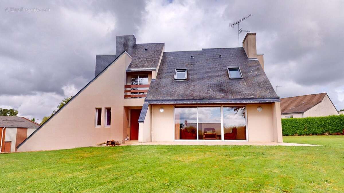 Maison à PARIGNY