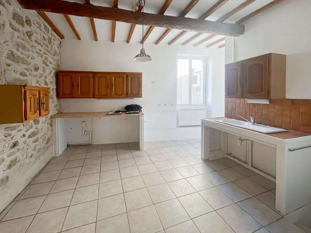 Maison à LESPIGNAN