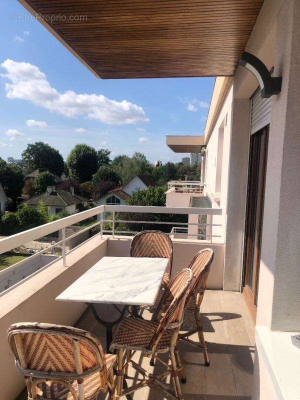 Appartement à SAINT-GRATIEN