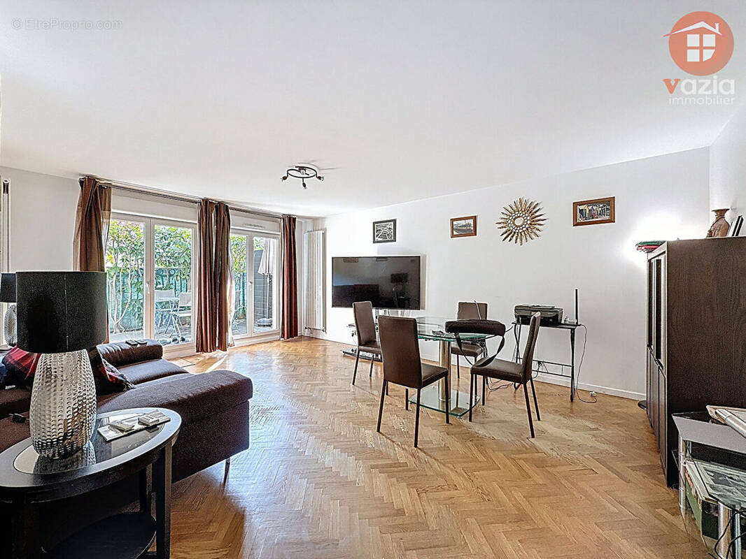 Appartement à SURESNES