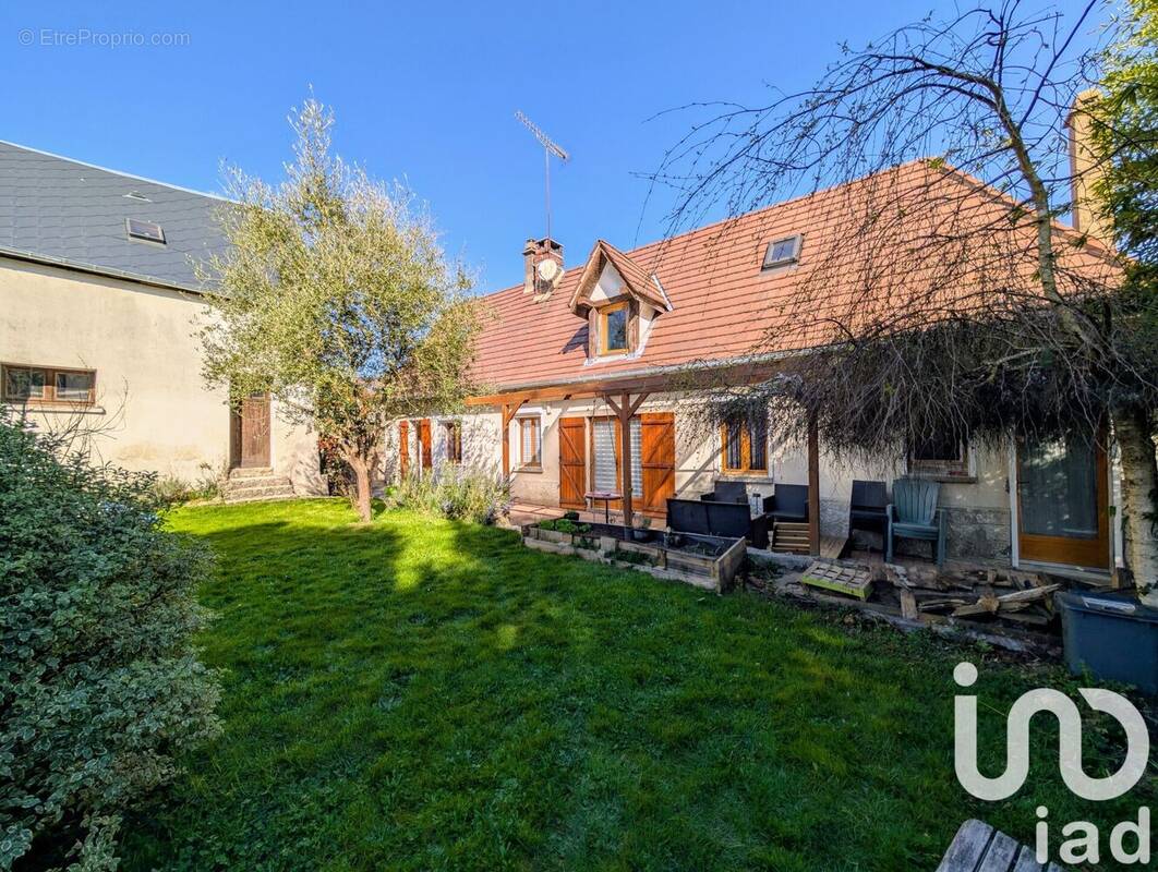 Photo 1 - Maison à NEUF-MARCHE