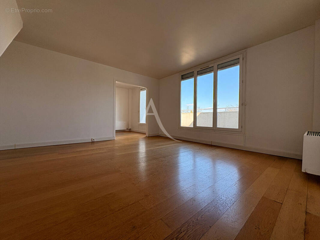Appartement à FONTENAY-SOUS-BOIS