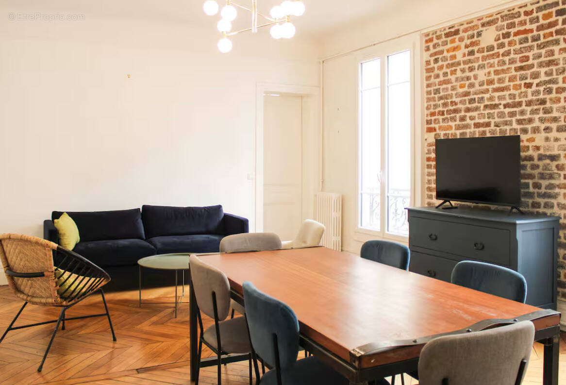 Appartement à PARIS-9E